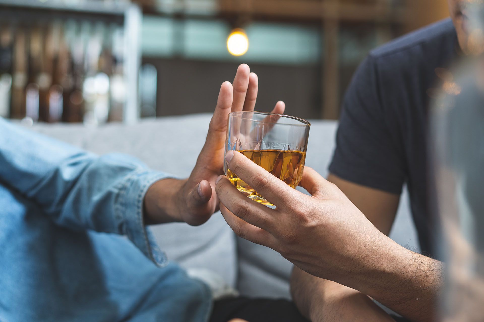 Реабилитация алкоголиков: путь к изменению и выздоровлению